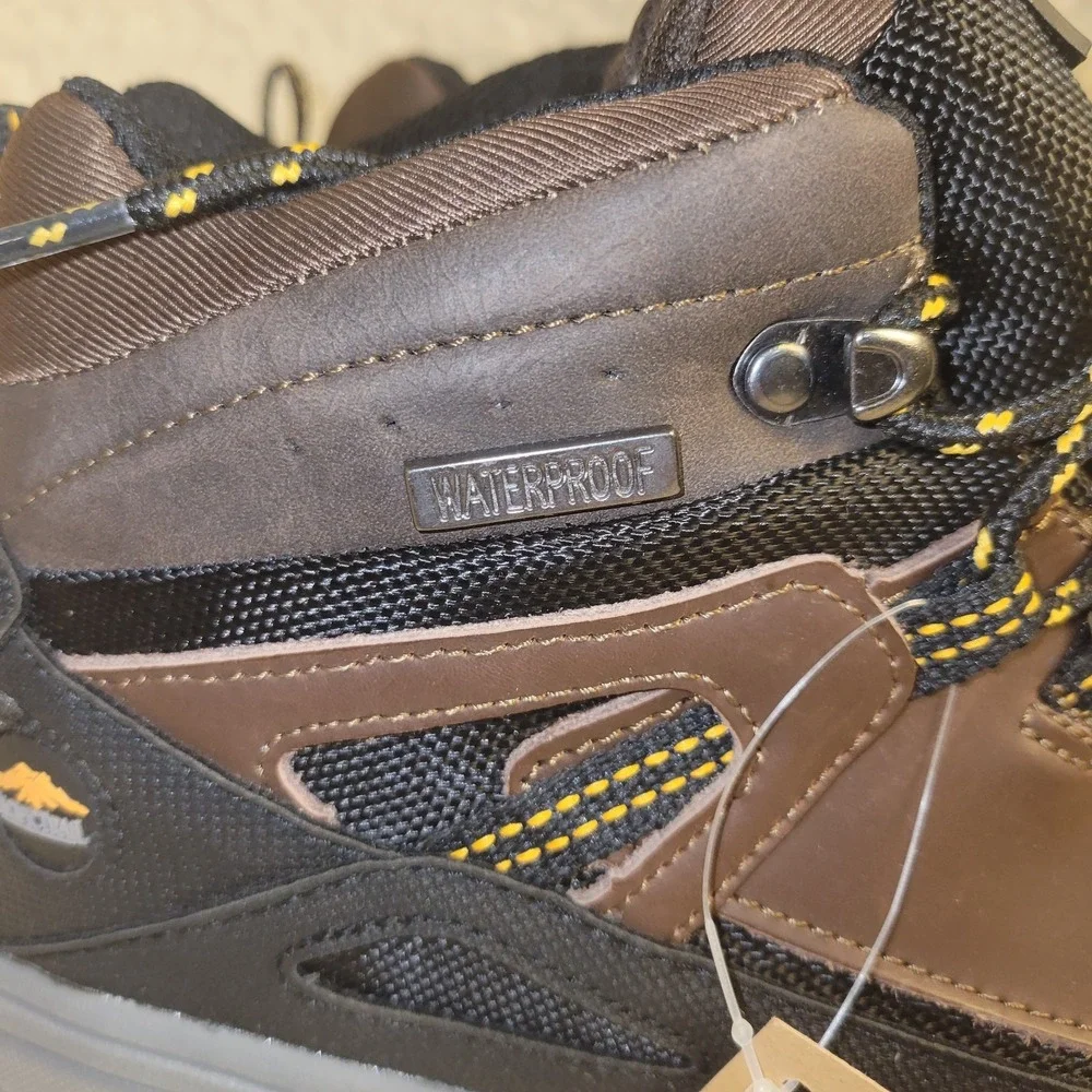 Pacific Trail Rainier Men's Hiking Boots  US Size‎ 9